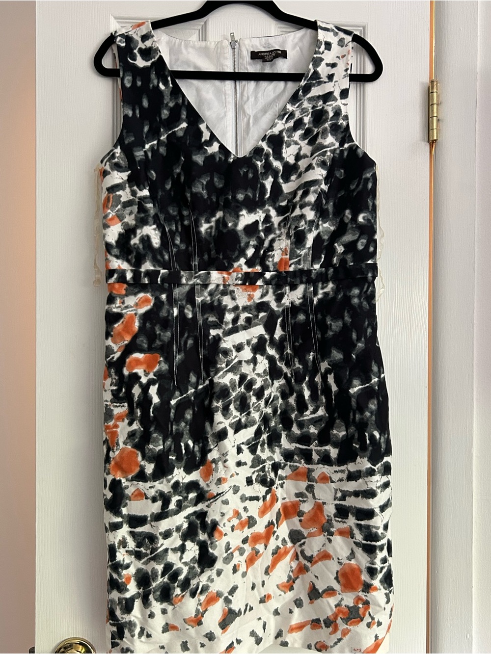 Lovely Abstract Design Dress Size Medium